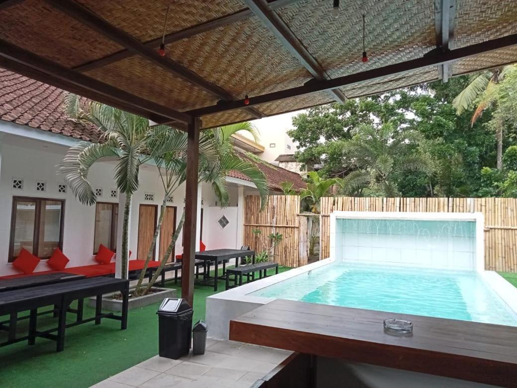 Indonesia Backpacker Hostels Kuta  Eksteriør billede