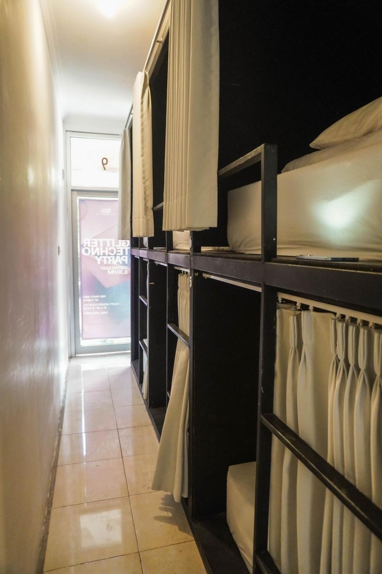 Indonesia Backpacker Hostels Kuta  Eksteriør billede
