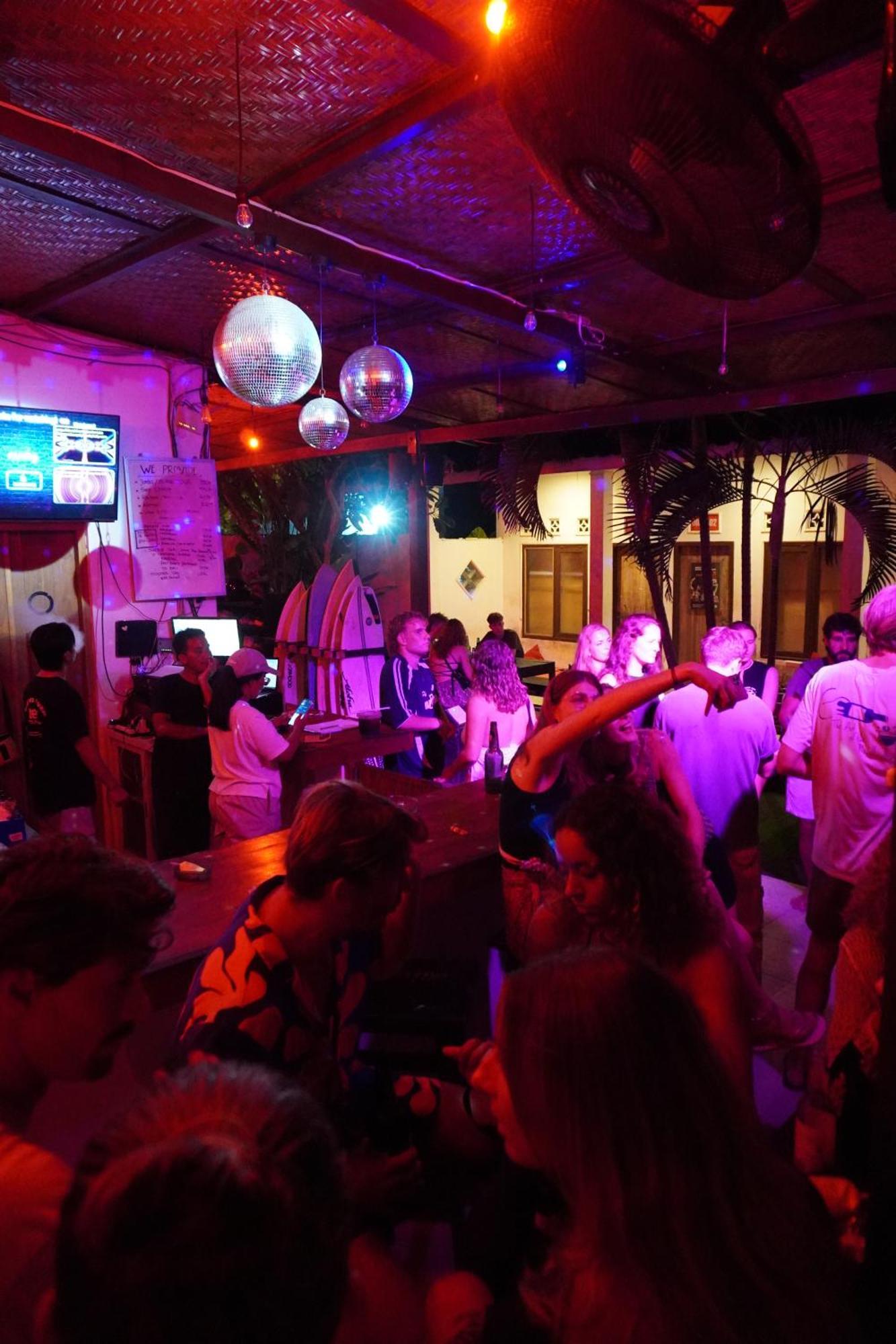 Indonesia Backpacker Hostels Kuta  Eksteriør billede